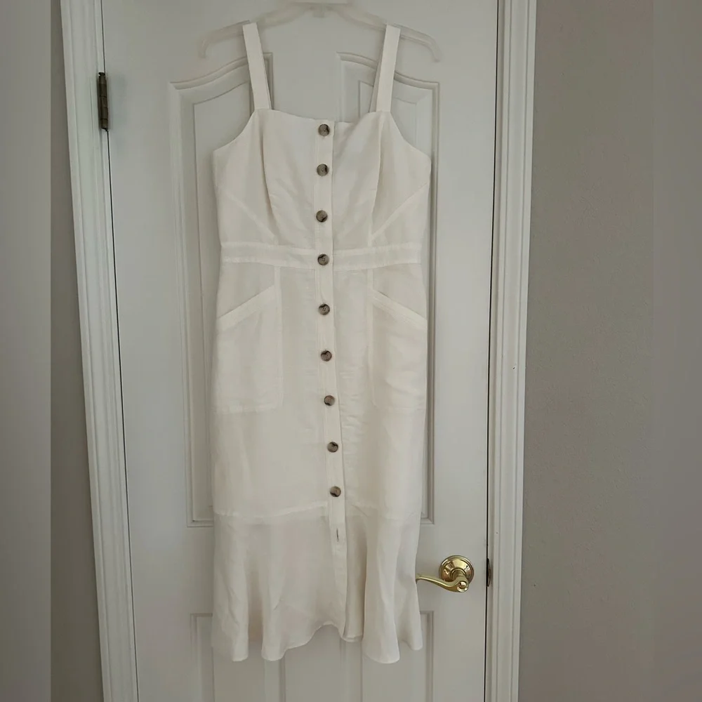Banana Republic Cream sleeveless Button-Down Dress - Picture 2 of 6